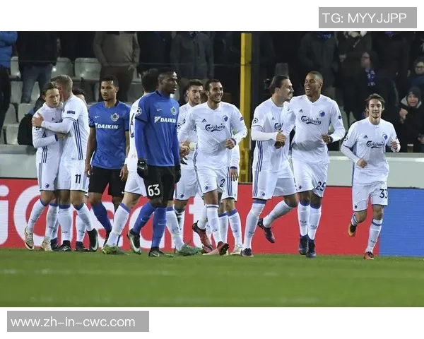 实况足球2013欧冠精彩回顾与战术分析助你成为足球游戏高手